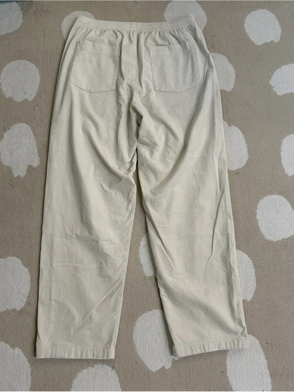 Uniqlo Men's corduroy pants in Light Cream